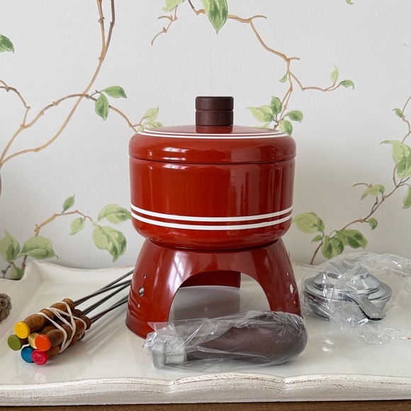 Vintage Other - Mid Century 70s Sienna Brown Porcelain Enamel Fondue Set with Accessories - NEW